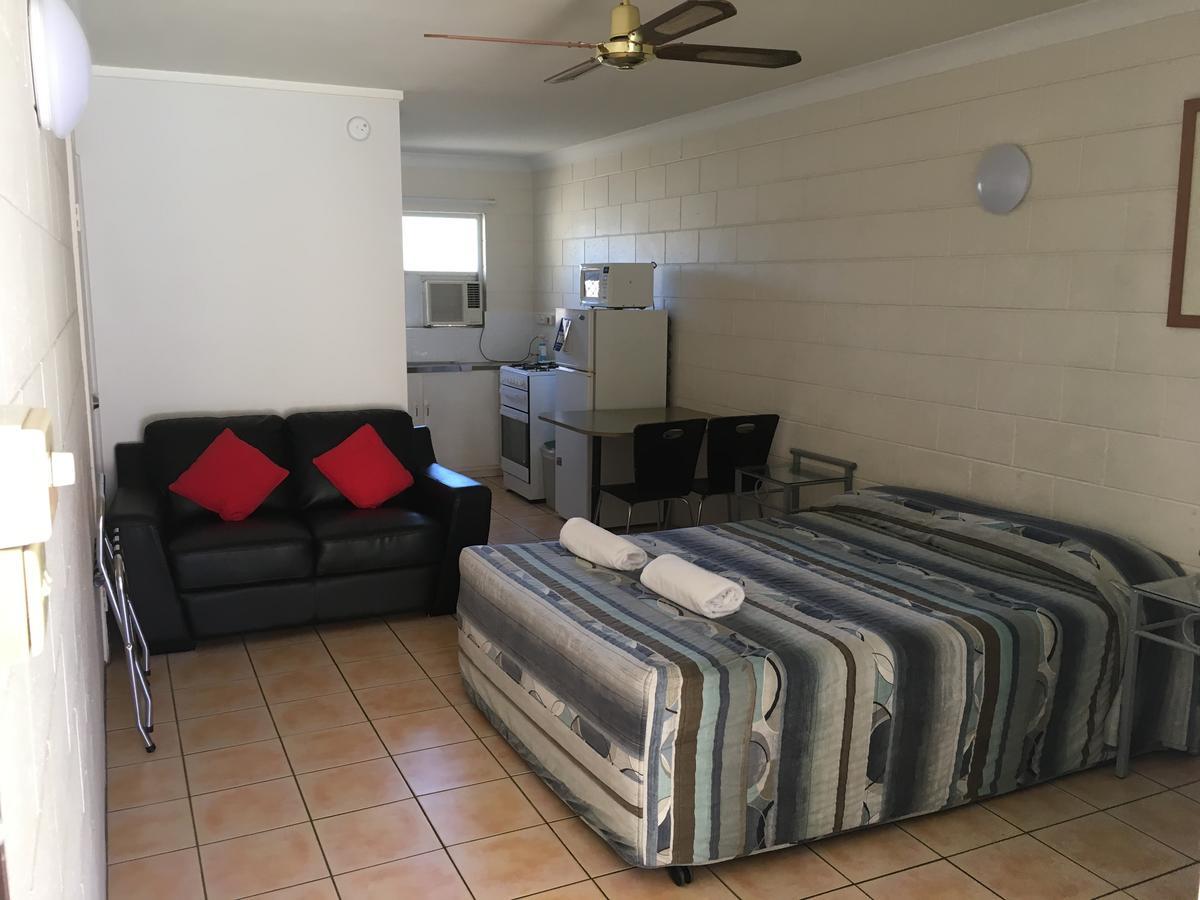 Oasis Inn Apartments Cairns Dış mekan fotoğraf