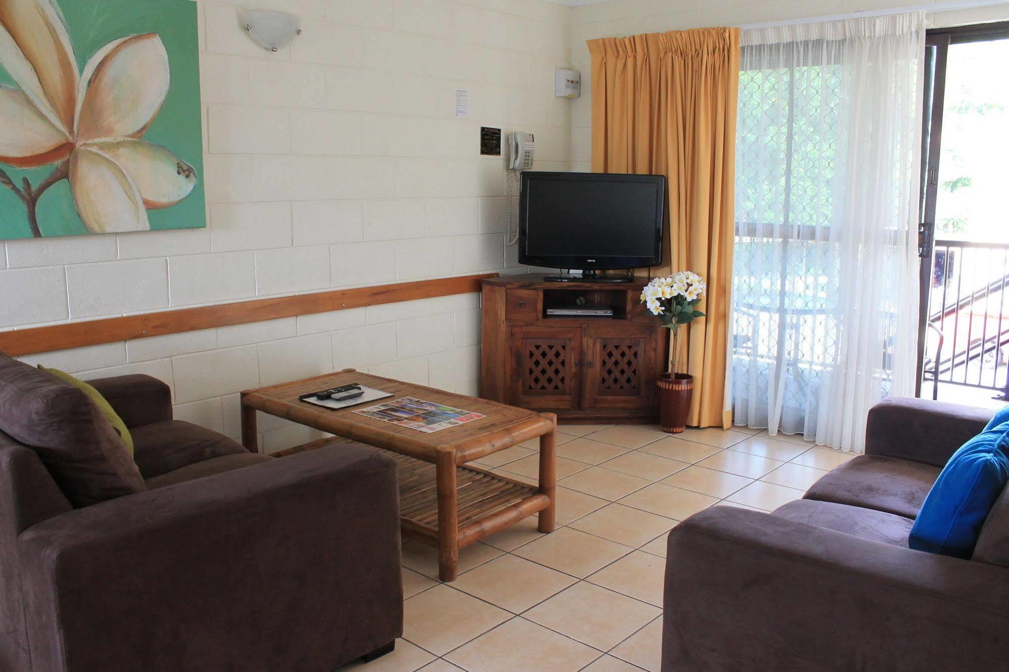 Oasis Inn Apartments Cairns Dış mekan fotoğraf